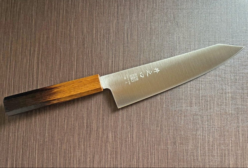 Japanese-style Kiritsuke Santoku Kitchen Knife 21cm crafted by Inoguchi Hamono in Seki, Japan with Japanese Oak handle with gradient brown urushi lacquer