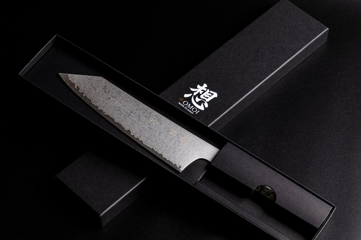 Omoi Kiritsuke Santoku 180mm (With Knife Sharpener)