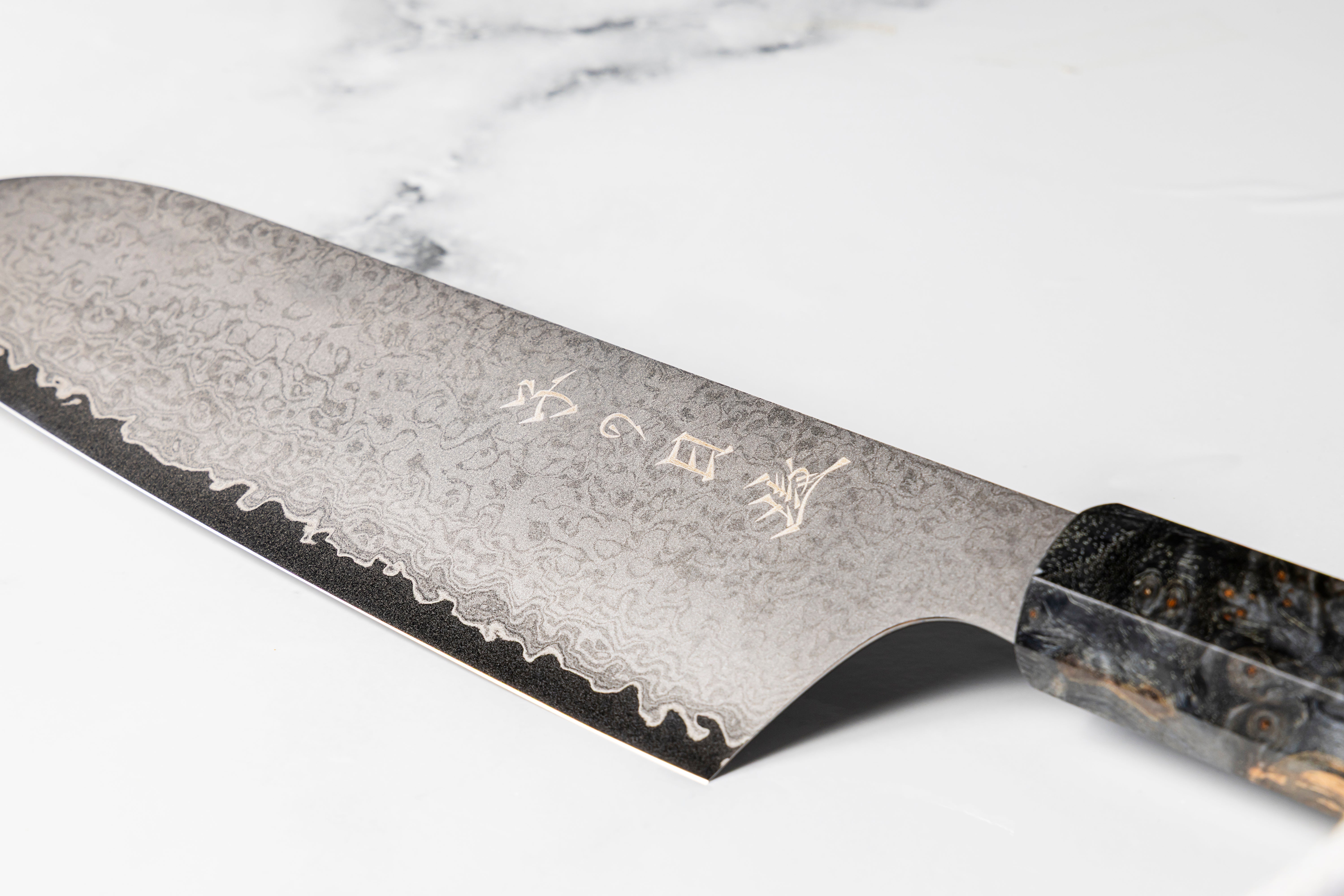 Omoi Santoku 180mm (With Knife Sharpener)