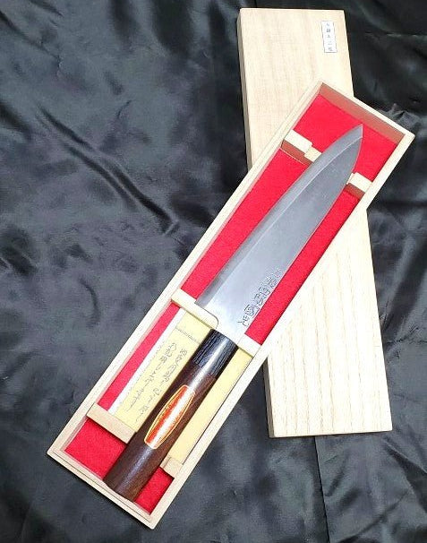 Tamahagane 21cm Gyuto Knife by Shirou Kunimitsu in light wooden box with red lining
