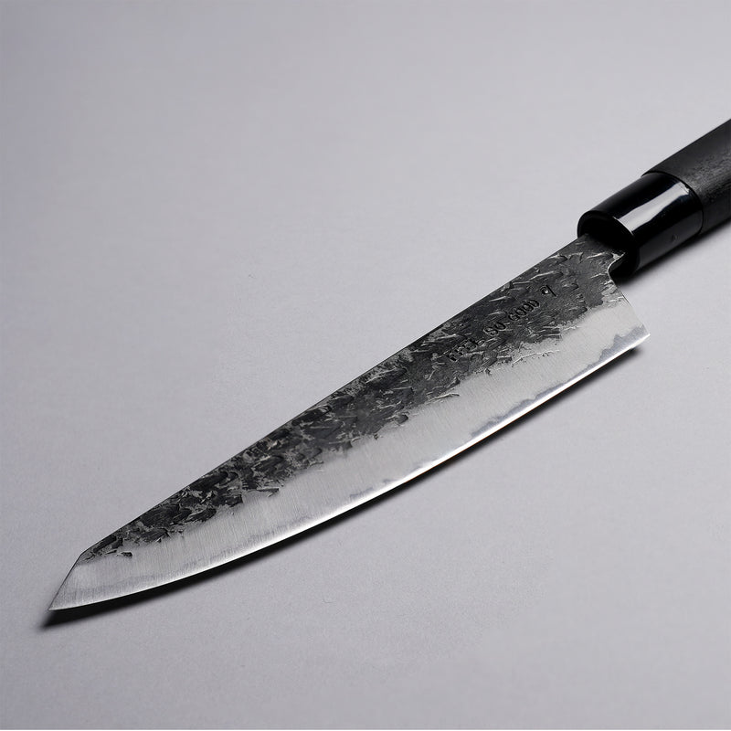 蓑毛鍛冶 黒打青紙2号切付 牛刀包丁 170mm 刃のアップ