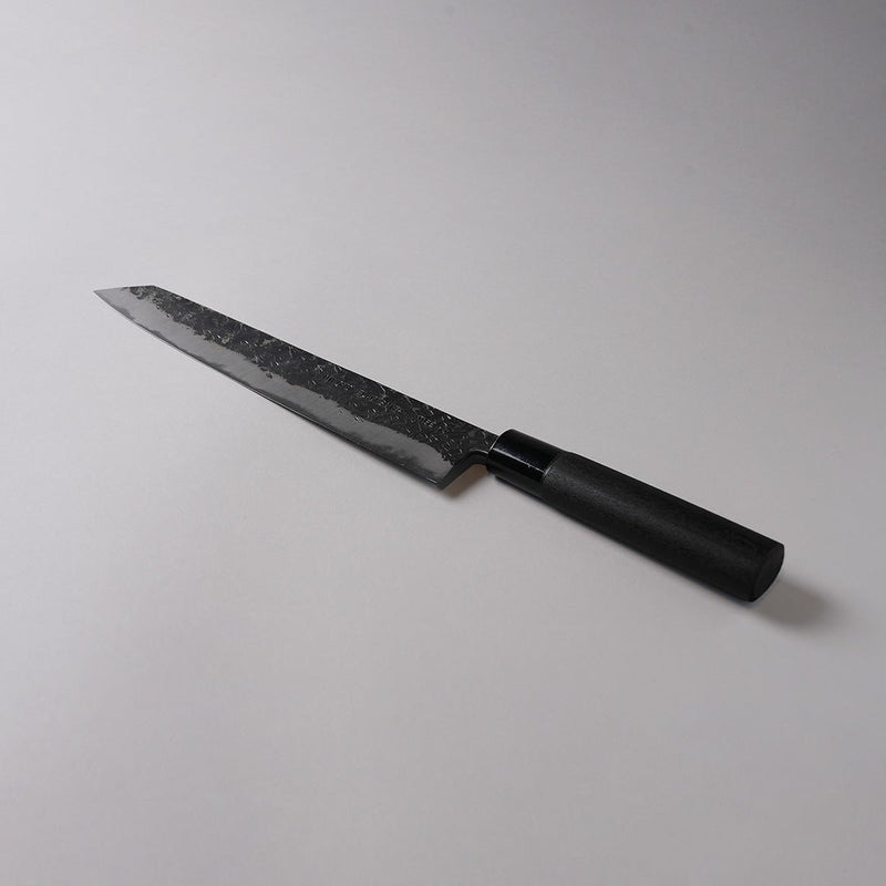 蓑毛鍛冶屋 文化ナイフ 210mm グレー背景に斜めに表示