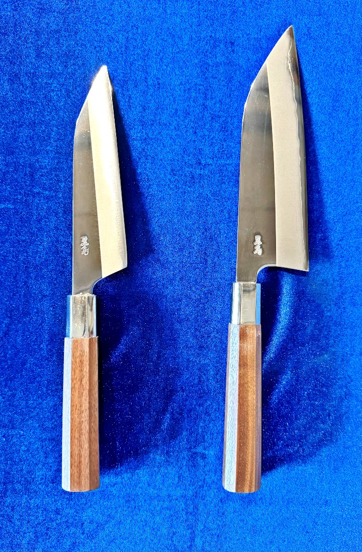 Kurotori knives, petit and full size