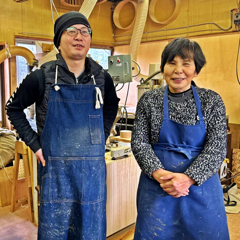 Portrait of MOCKATS master artisan and his mother